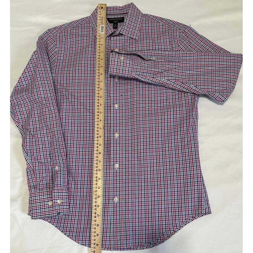 Banana Republic Shirt Size Mens Small Purple Plaid Button Down Classic Fit.